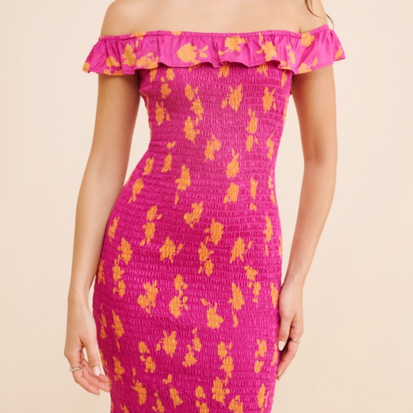 NWT By Anthropologie Smocked Off-The-Shoulder Midi Dress Size Large Magenta - Picture 2 of 10